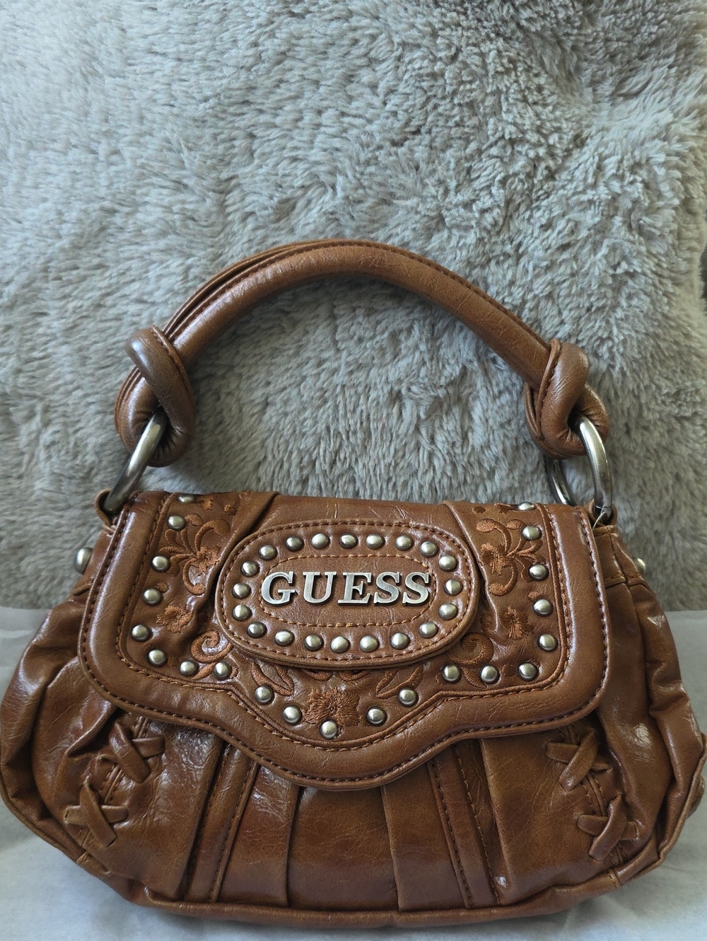 Vintage Y2K GUESS Tan Leather Studded Shoulder Bag with Embossed Floral Flap